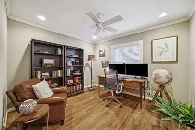 429 W 22nd Street, Houston, TX 77008 - Photo 8