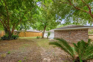 8819 Stone Brook Ln, Houston, TX 77040 - Photo 16