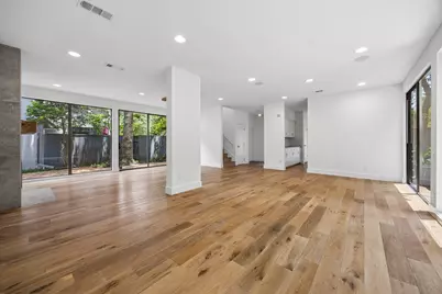1 Boulevard Green, Bellaire, TX 77401 - Photo 8