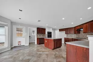 2306 Winecup Ln, League City, TX 77573 - Photo 12