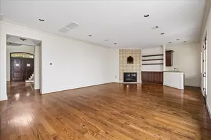 2246 Branard St, Houston, TX 77098 - Photo 14
