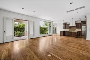 2246 Branard St, Houston, TX 77098 - Photo 20
