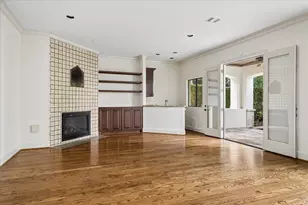 2246 Branard St, Houston, TX 77098 - Photo 18