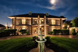 3005 Dow Cir, Deer Park, TX 77536 - Photo 1