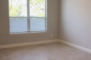 10442 Eastern Bluestar Dr, Conroe, TX 77385 - Photo 8