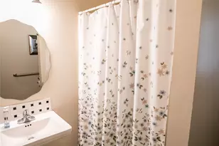 401 N Colorado St, Burton, TX 77835 - Photo 18