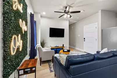 2406 Truxillo Street #A Upper, Houston, TX 77004 - Photo 8