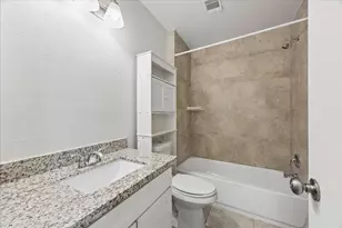 5850 Southminster Dr, Houston, TX 77035 - Photo 10