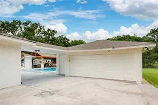 623 County Rd 687, Angleton, TX 77515 - Photo 38