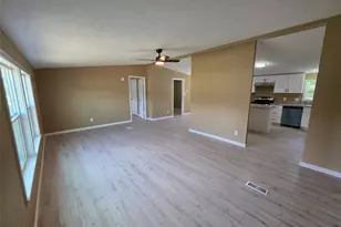 16423 Trenda Ct, Conroe, TX 77306 - Photo 4