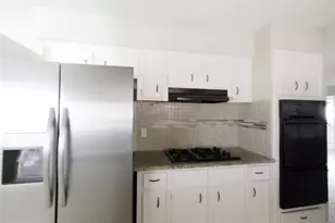 2106 Rose Rd, Pearland, TX 77581 - Photo 8