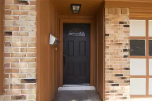 2106 Rose Rd, Pearland, TX 77581 - Photo 2