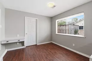 7215 Ridge Oak Dr, Houston, TX 77088 - Photo 18