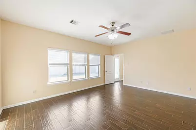 9919 Kendahlwood Lane, Tomball, TX 77375 - Photo 10