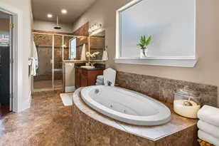 1610 Du Barry Ln, Houston, TX 77018 - Photo 6