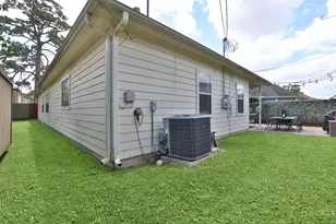 1610 Du Barry Ln, Houston, TX 77018 - Photo 14