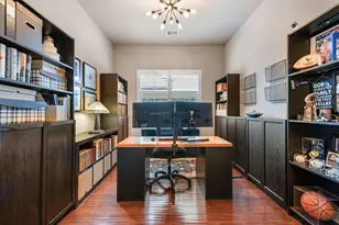 1610 Du Barry Ln, Houston, TX 77018 - Photo 2