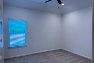 11828 E Gate Dr, Willis, TX 77318 - Photo 6