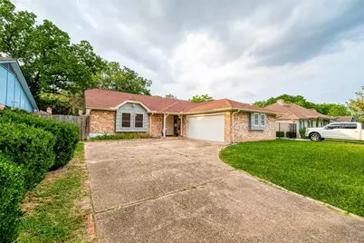 9318 Benning Drive, Houston, TX 77031 - Photo 2