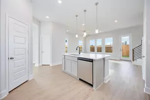 3011 La Rambla Dr, Houston, TX 77047 - Photo 6
