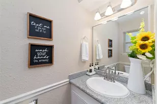 13 Woodhaven Wood Dr, The Woodlands, TX 77380 - Photo 16