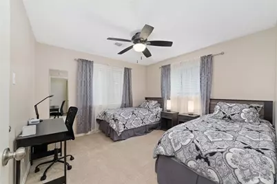 13 Woodhaven Wood Drive, The Woodlands, TX 77380 - Photo 24