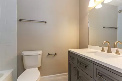 3 Rockridge Court, The Woodlands, TX 77381 - Photo 16