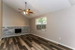 3 Rockridge Ct, The Woodlands, TX 77381 - Photo 10