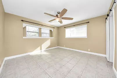 11123 Hazelhurst Drive, Houston, TX 77043 - Photo 10