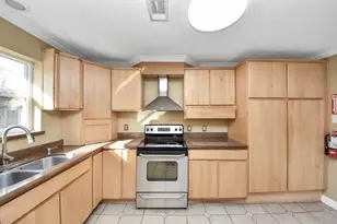 11123 Hazelhurst Dr, Houston, TX 77043 - Photo 4