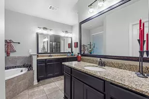 358 Meadowview Ct, Montgomery, TX 77316 - Photo 16