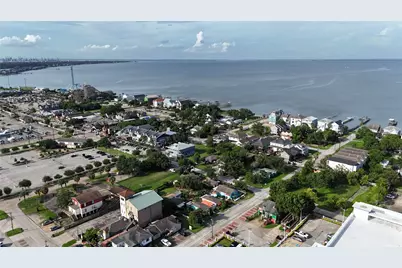 507 8th Street, Kemah, TX 77565 - Photo 36