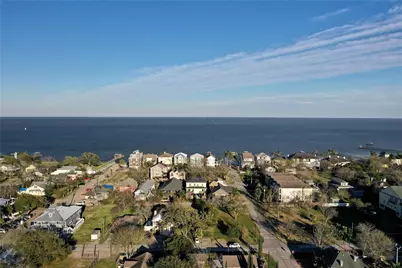 507 8th Street, Kemah, TX 77565 - Photo 6