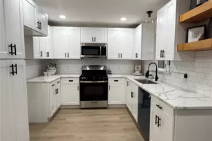 724 Oriole Ln, Pasadena, TX 77502 - Photo 1