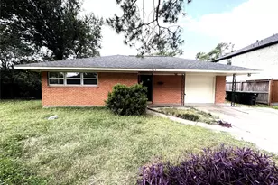 7905 Turquoise Ln, Houston, TX 77055 - Photo 1