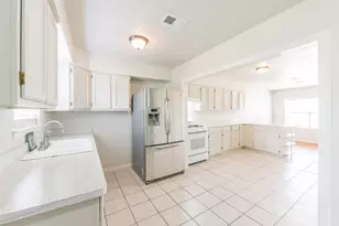 5514 Vickita Dr, Houston, TX 77032 - Photo 10