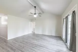 5514 Vickita Dr, Houston, TX 77032 - Photo 6