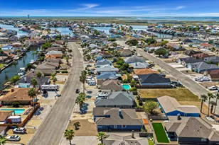 15217 Main Royal Dr, Corpus Christi, TX 78418 - Photo 46