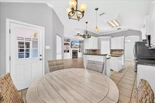 15217 Main Royal Dr, Corpus Christi, TX 78418 - Photo 16