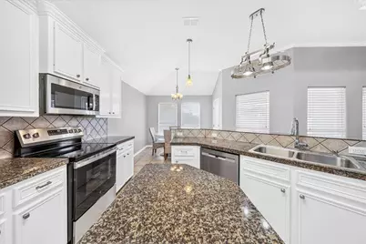 15217 Main Royal Drive, Corpus Christi, TX 78418 - Photo 14