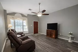 5102 Dobbin Springs Ln, Houston, TX 77345 - Photo 2