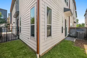 725 N Emile St, Houston, TX 77020 - Photo 32