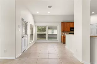 18634 Summercliff Ln, Tomball, TX 77377 - Photo 10