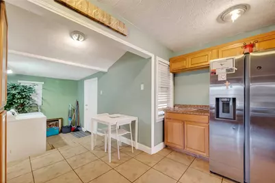 504 N Circle Drive, Baytown, TX 77520 - Photo 20