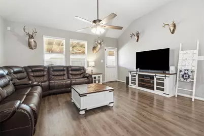 411 Walnut Branch Drive, Baytown, TX 77523 - Photo 4
