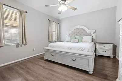 411 Walnut Branch Drive, Baytown, TX 77523 - Photo 14