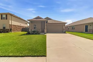 411 Walnut Branch Dr, Baytown, TX 77523 - Photo 2
