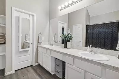 411 Walnut Branch Drive, Baytown, TX 77523 - Photo 16