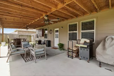 411 Walnut Branch Drive, Baytown, TX 77523 - Photo 22