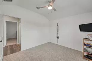 319 Chateau Bay Ln, Crosby, TX 77532 - Photo 22